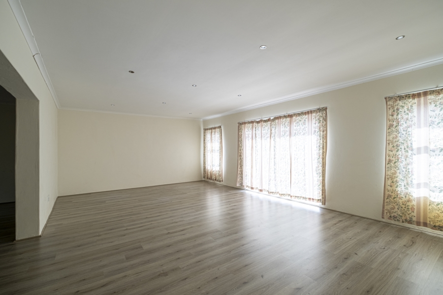 5 Bedroom Property for Sale in Vanes Estate Eastern Cape